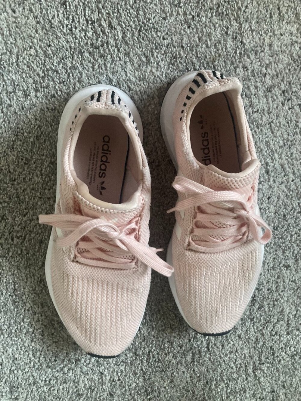 Adidas Women's Knit Sneakers Size 10